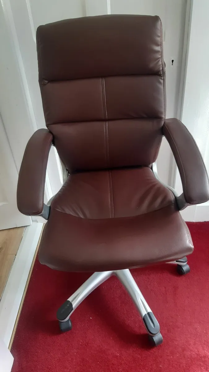 Office chair - Image 4