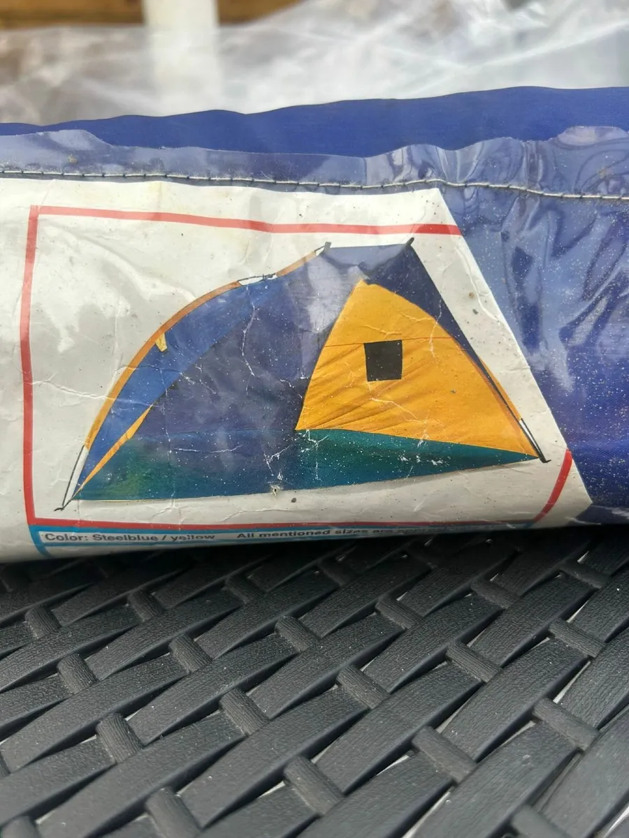Camping equipment - Image 1