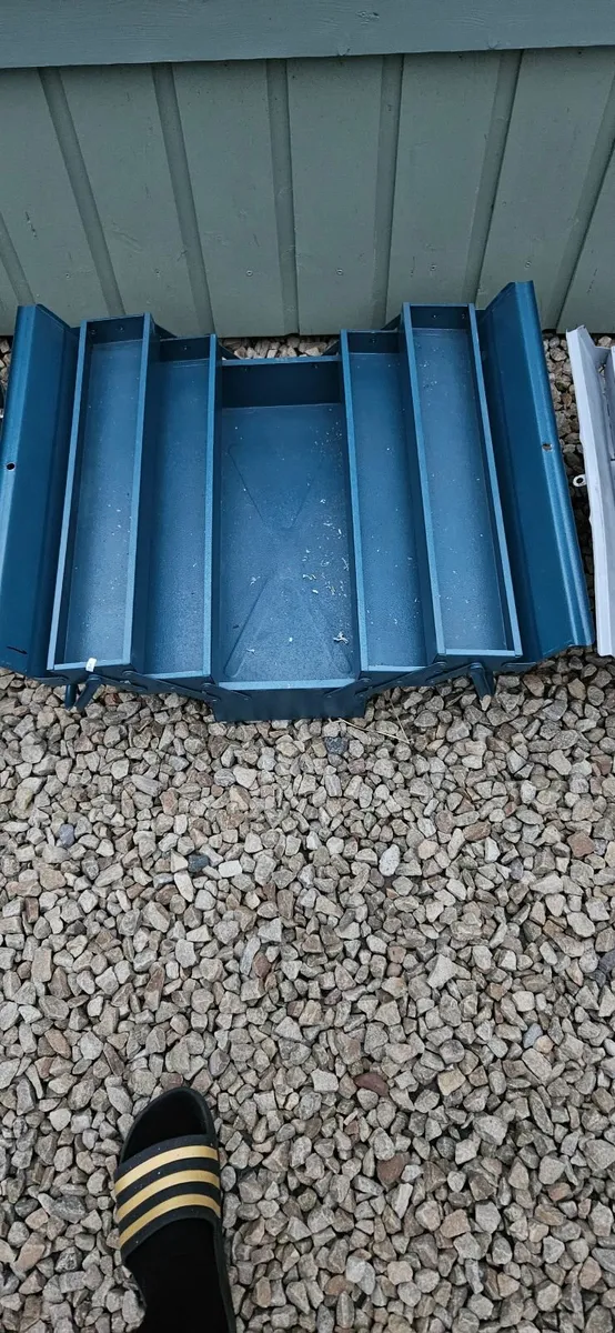 TOOL BOX - Image 2