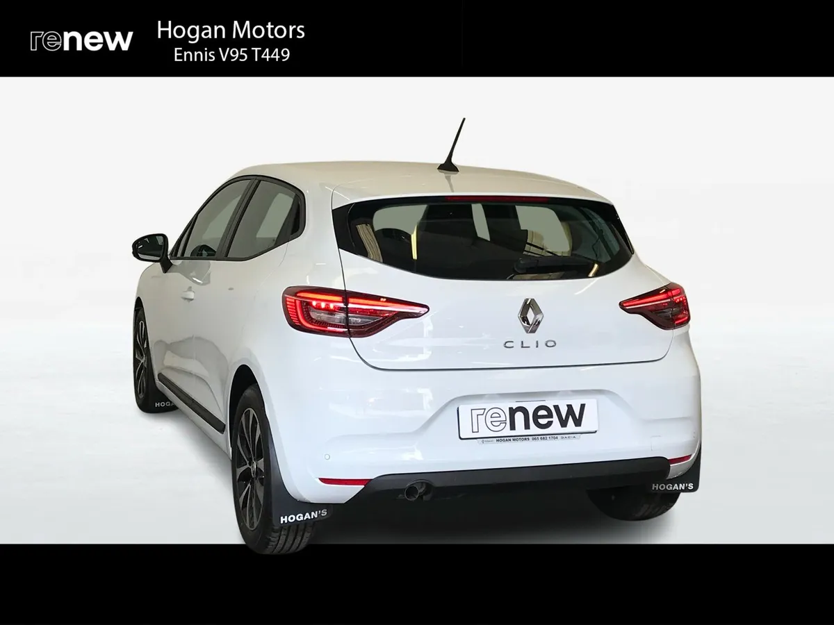 Renault Clio 2022 - Image 4
