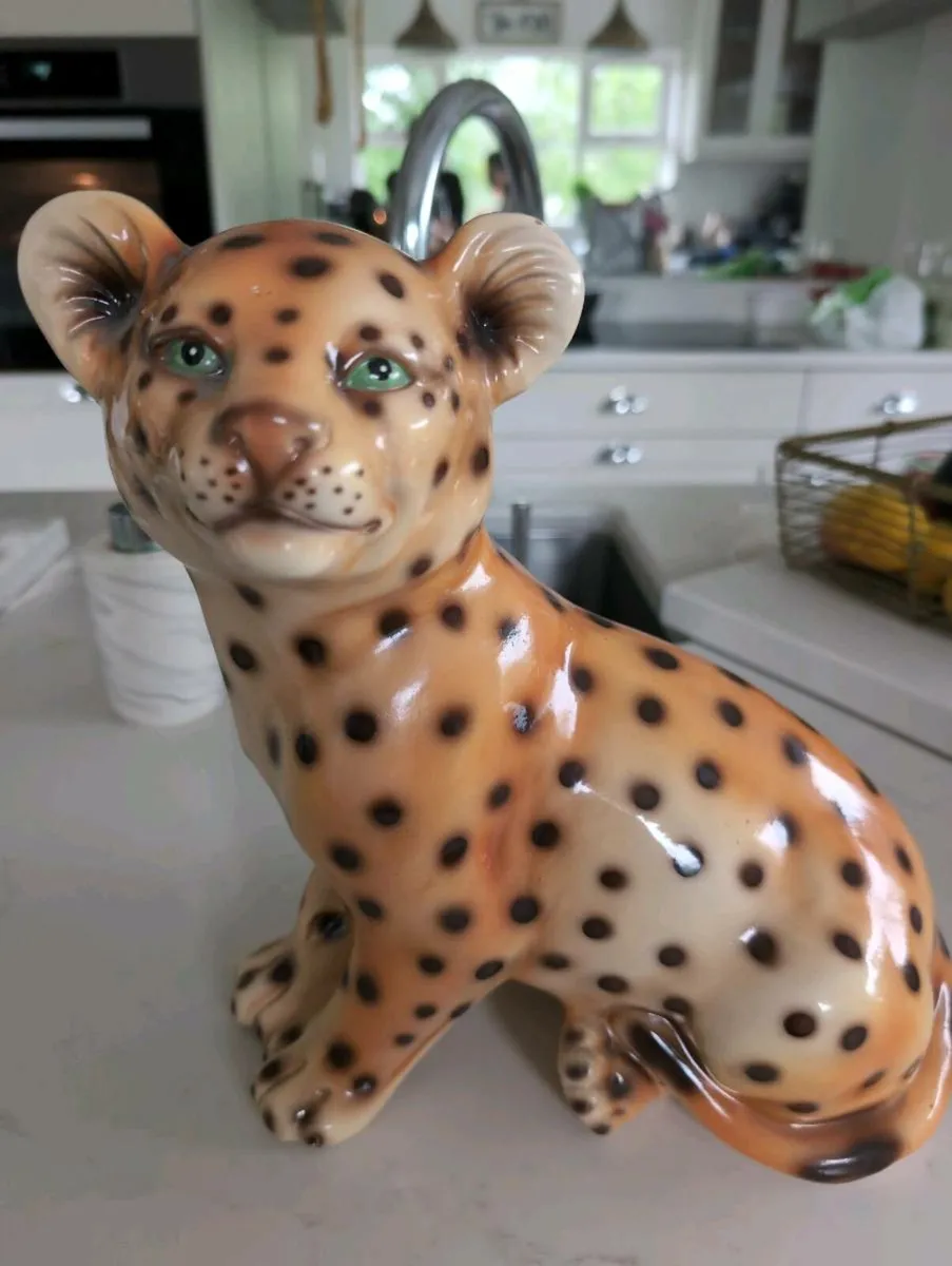 Vintage mid Century young Leopard figurine - Image 1