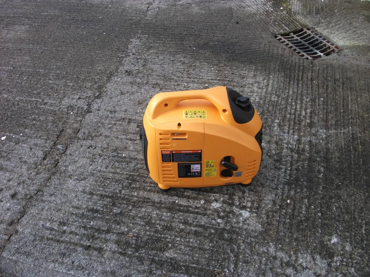 IMPA 1500iX  INVERTER GENERATOR 230V AS NEW - Image 4