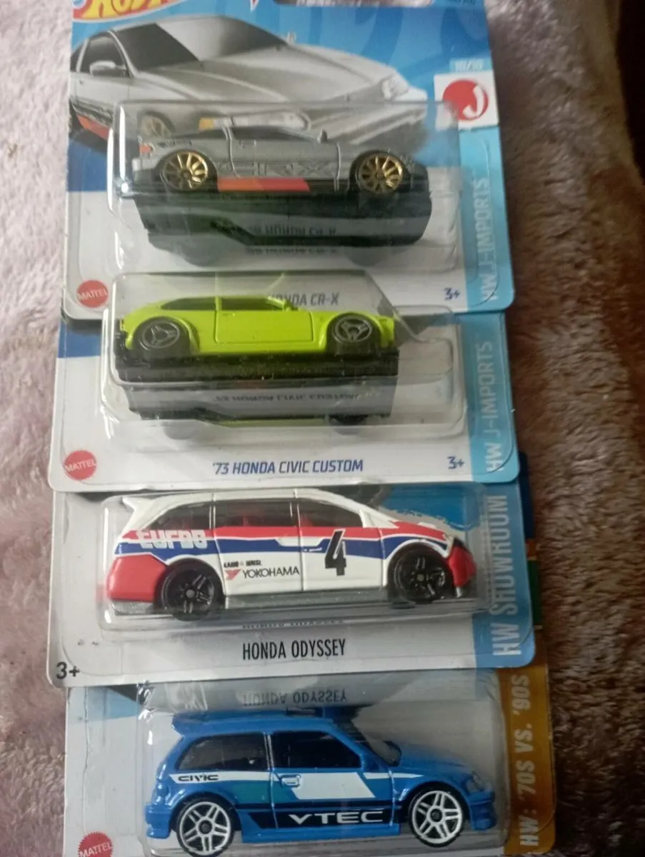 HOT WHEELS DIE-CAST MODLE HONDA 1-64 SCALE - Image 1