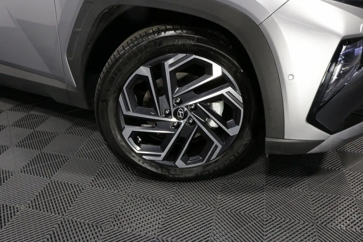 Hyundai Tucson Hybrid Executive Plus 1.6l Petrol - Image 4