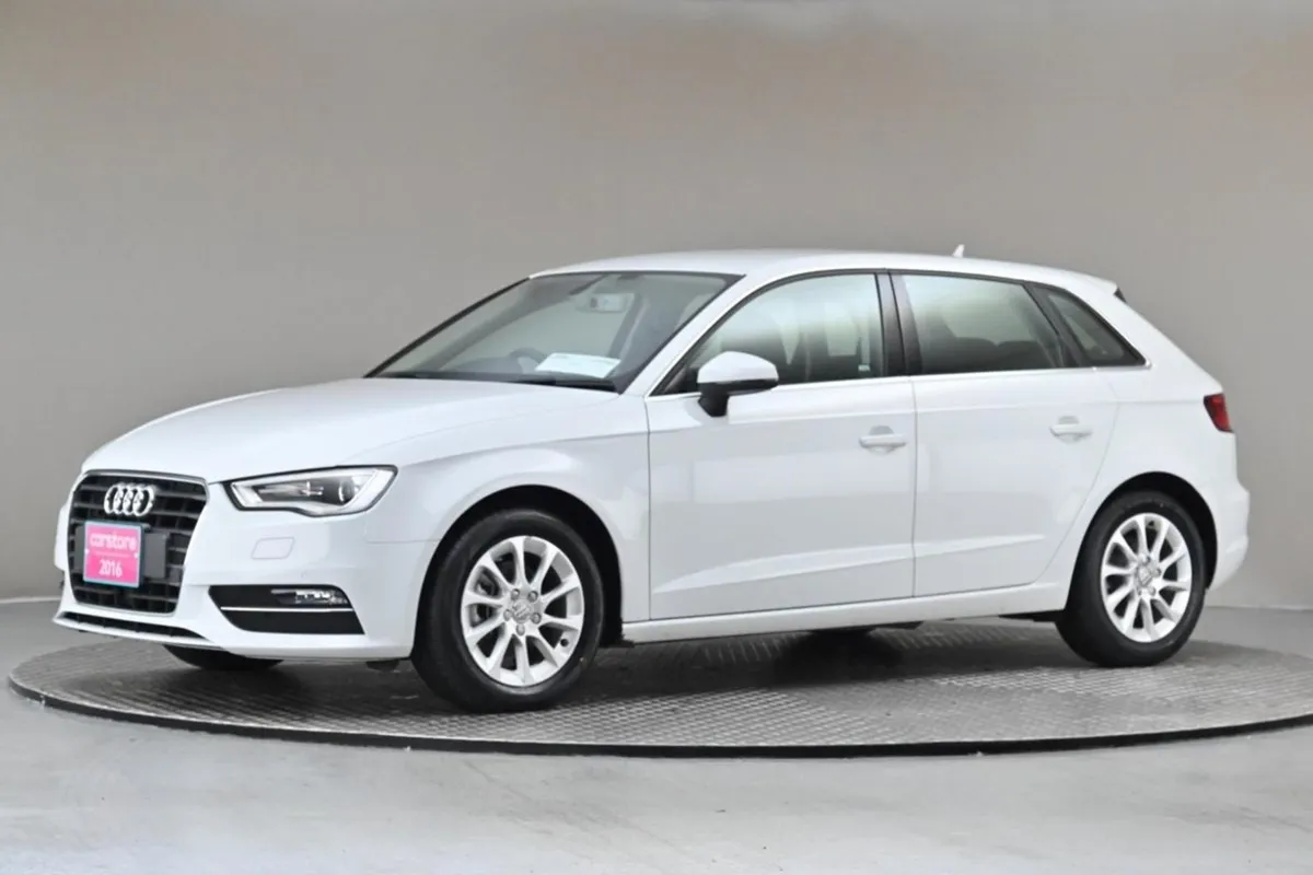 Audi A3 1.4 Tfsi S-tronic 5DR  reverse Cam park S - Image 4