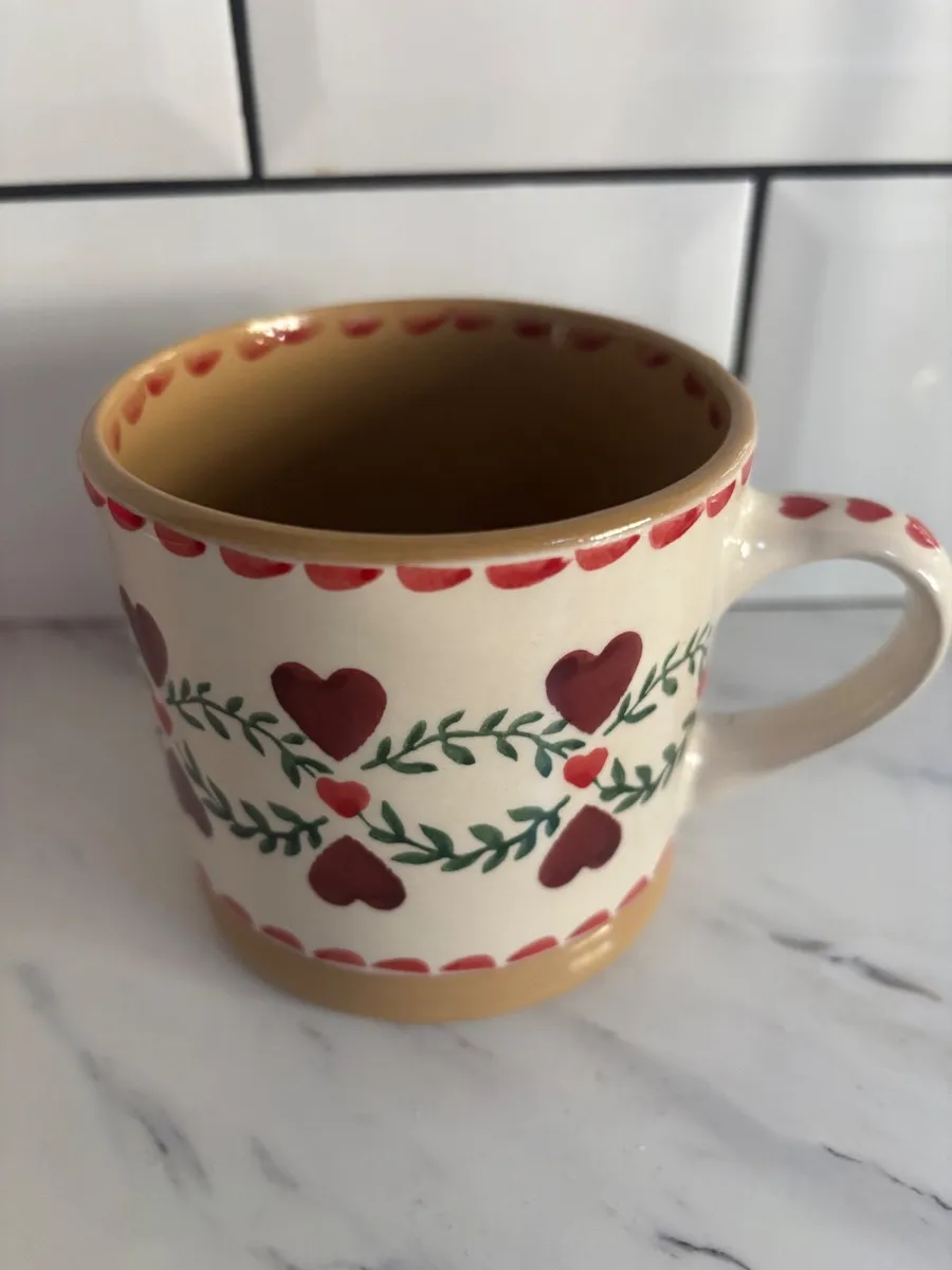 Nicholas Mosse mug Pottery - Image 1