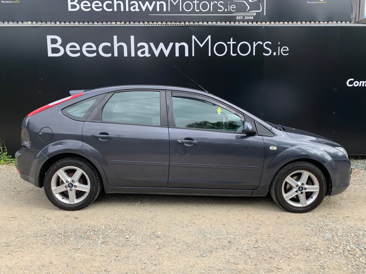 FORD FOCUS 1.4 STYLE 80 PS 5DR - Image 2