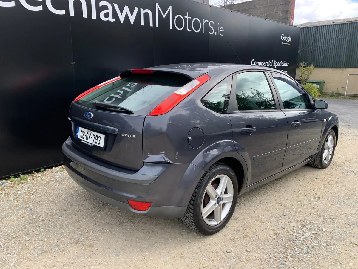 FORD FOCUS 1.4 STYLE 80 PS 5DR - Image 3