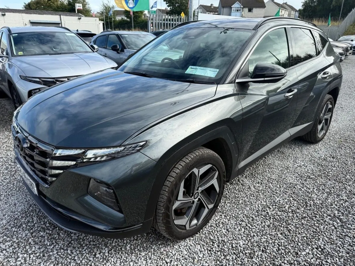 Hyundai Tucson HEV Executive Plus 2 Tone  ON Sale - Image 3