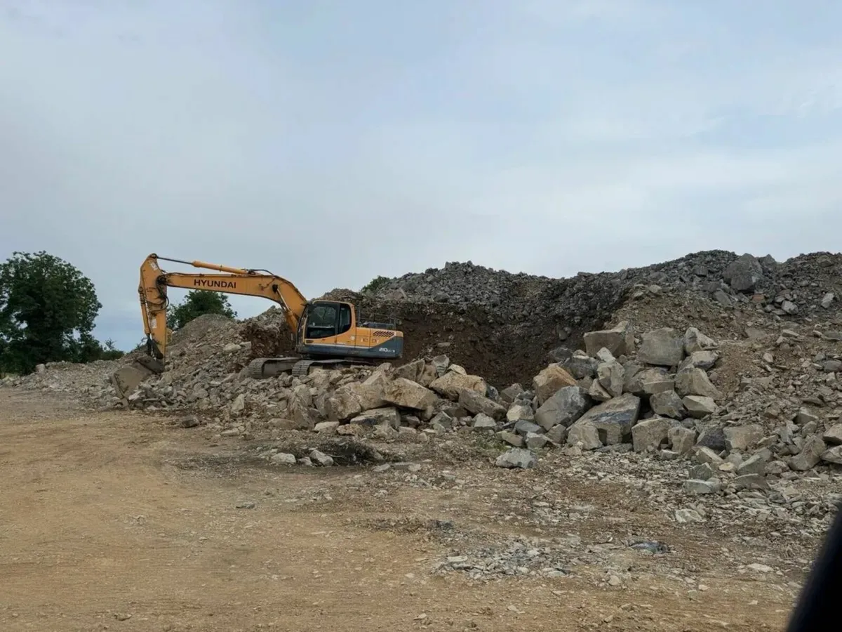 Hard Rock Fill Large Amounts Keen Rates - Image 1