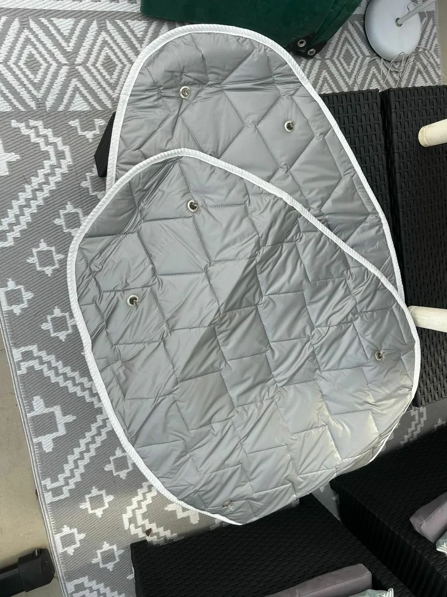 Camping equipment - Image 2
