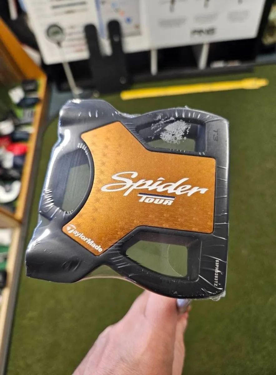 Brand New Taylormade Spider Tour Putter - Image 1
