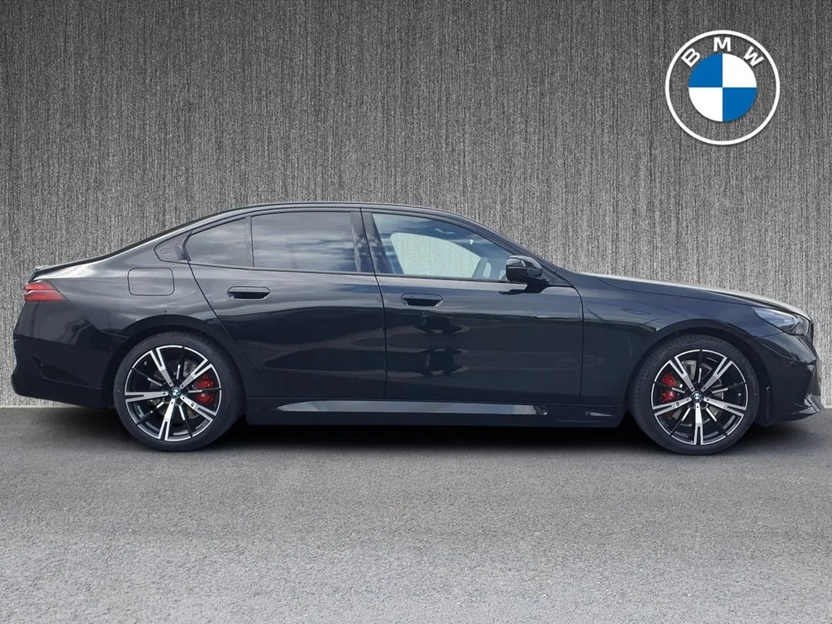 BMW 5 Series 530e M Sport Pro - Image 3