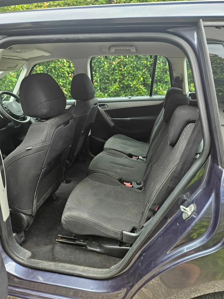 Citroen  C4 Picasso 2010 - 7 Seater - Image 3