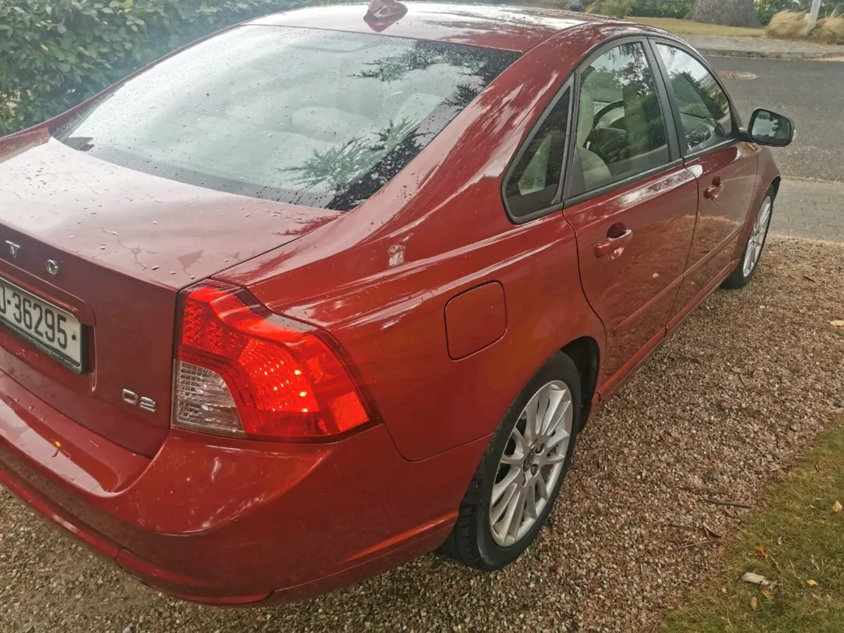 2011 Volvo S40 4-Door Diesel Saloon - Image 4