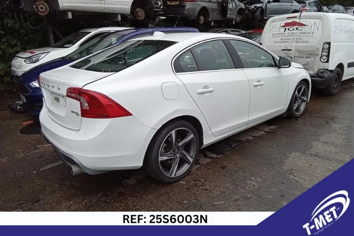2011 VOLVO S60 BREAKING FOR PARTS - Image 3