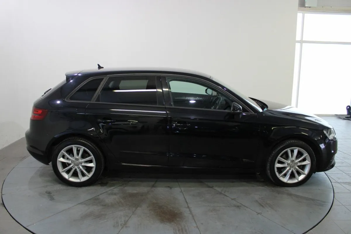 Audi A3 1.6 TDI SE - Image 3
