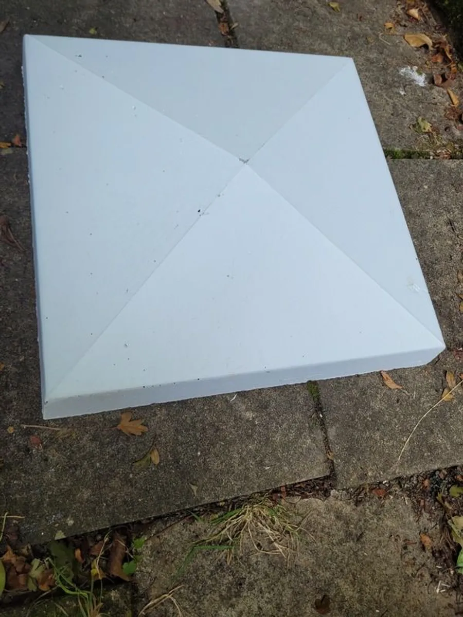 4 Pier Caps (16")  Free to Collect - Maynooth