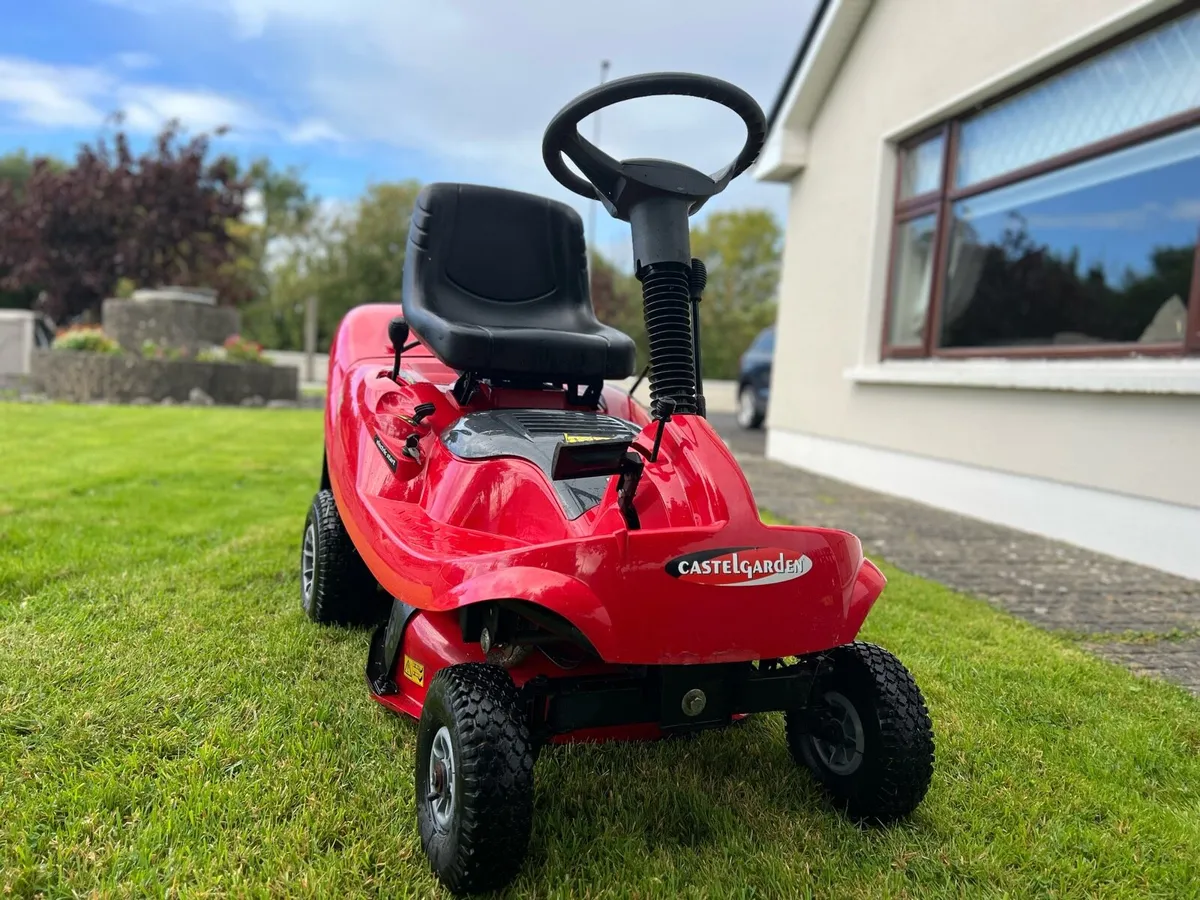 Castelgarden Ride on Mower - Image 1
