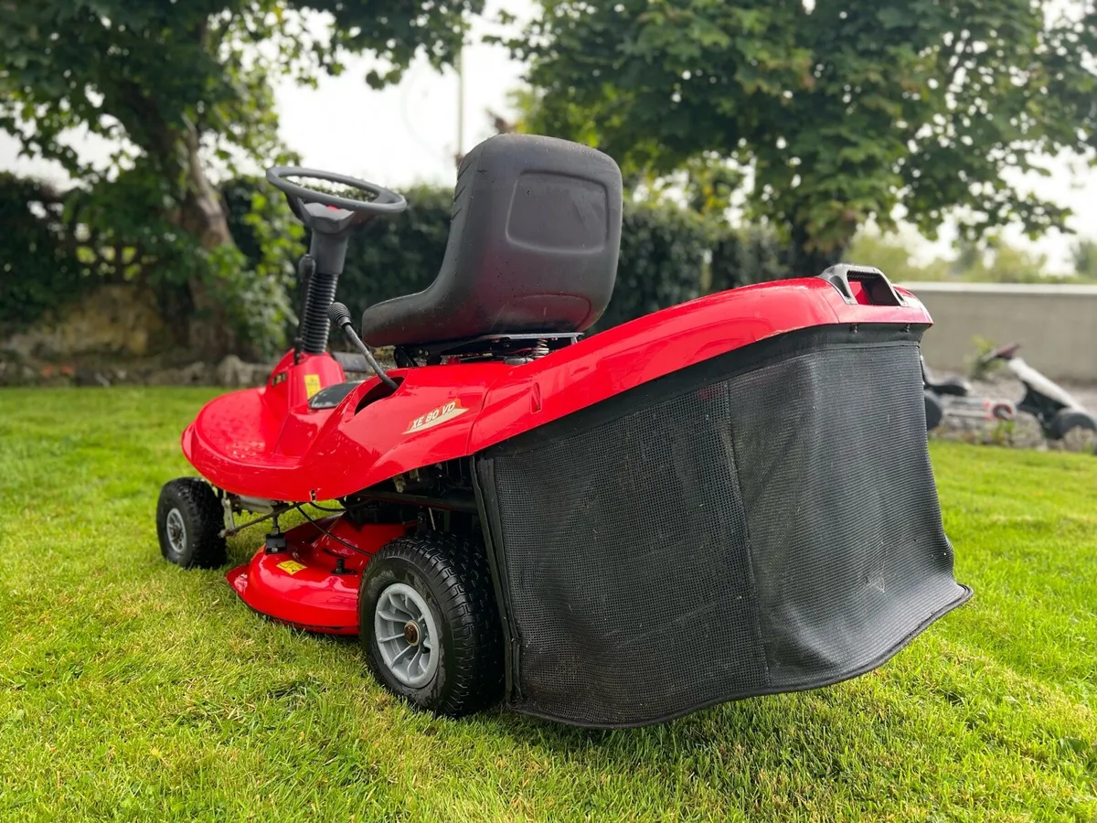 Castelgarden Ride on Mower - Image 3