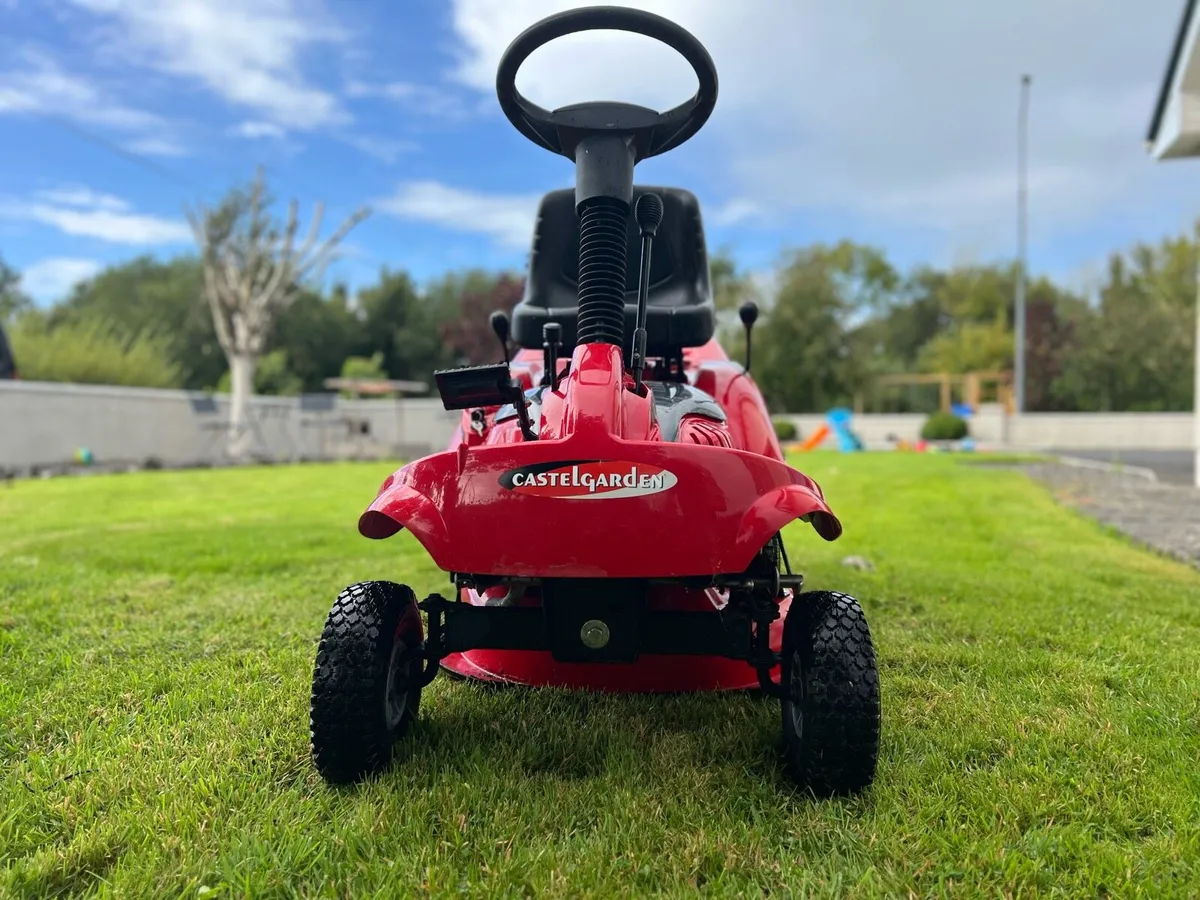 Castelgarden Ride on Mower - Image 4