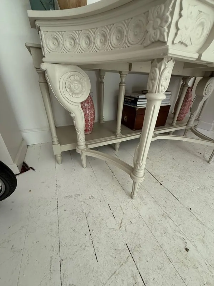 French Provincial style hall table - Image 2