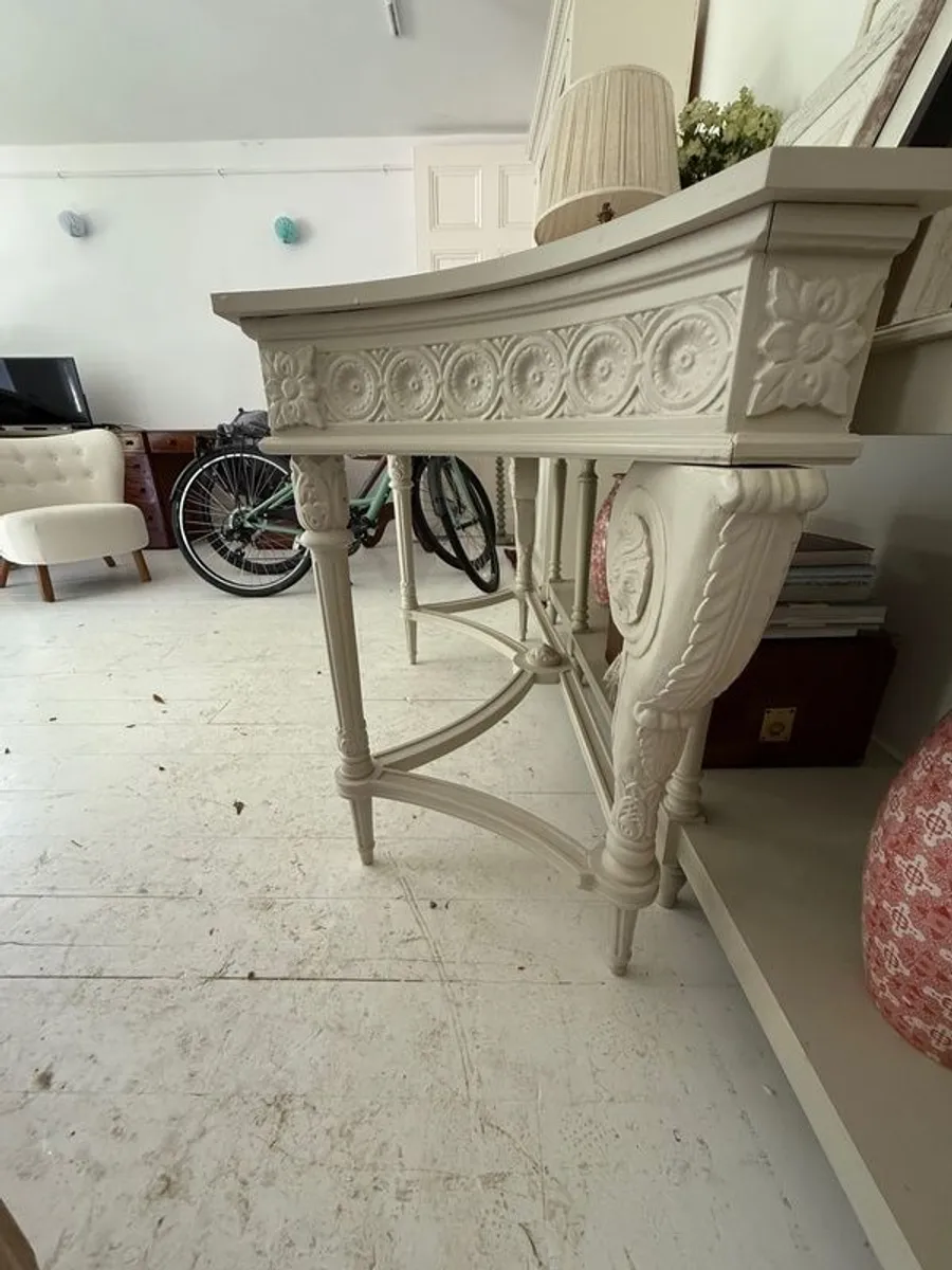 French Provincial style hall table - Image 4