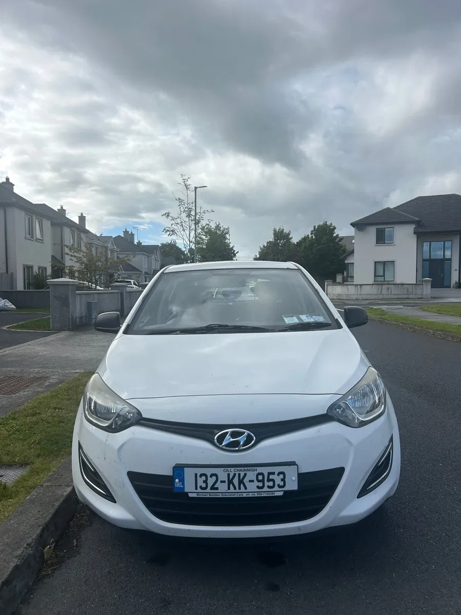 Hyundai i20 2013 - Image 2