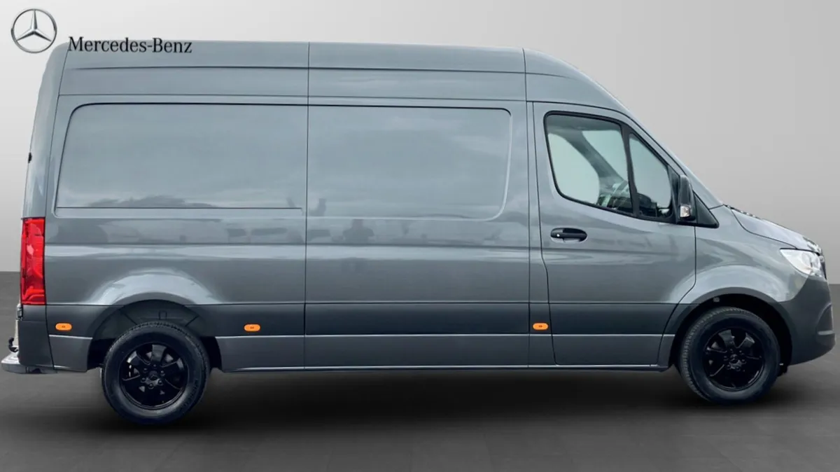 Mercedes-Benz Sprinter 314 L2H2 Premium - Image 3