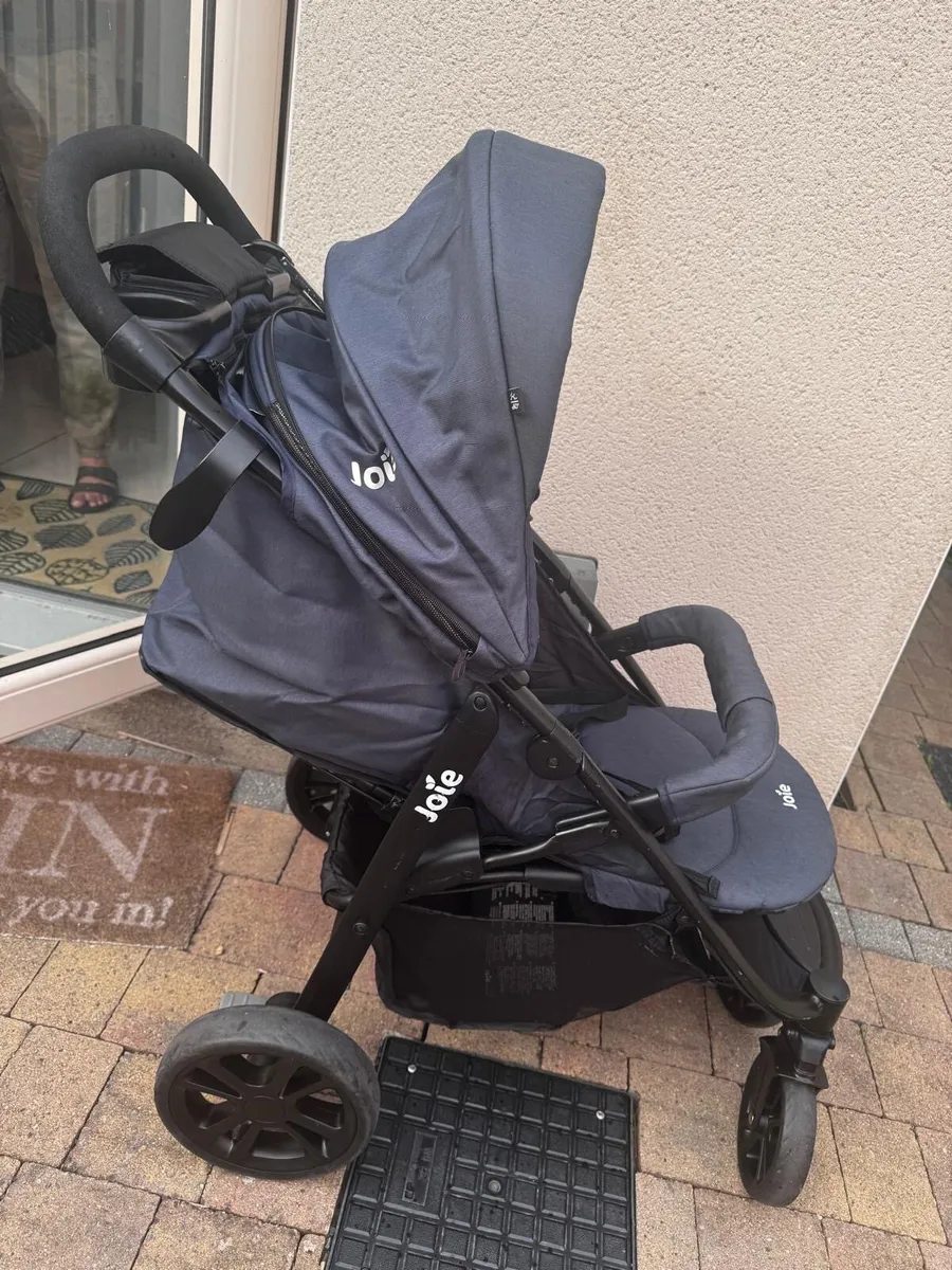Stroller - Image 1