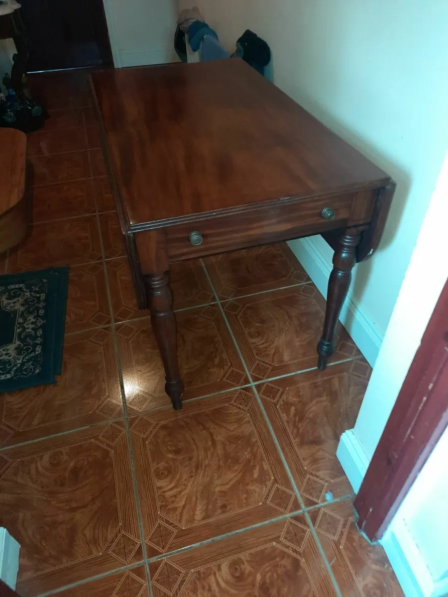 Antique Pembroke table - Image 3