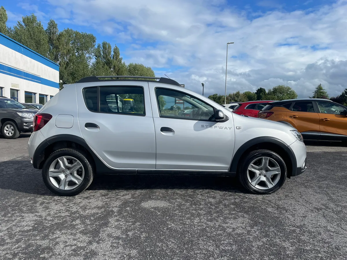 Dacia Sandero Stepway 2017//DIESEL - Image 4