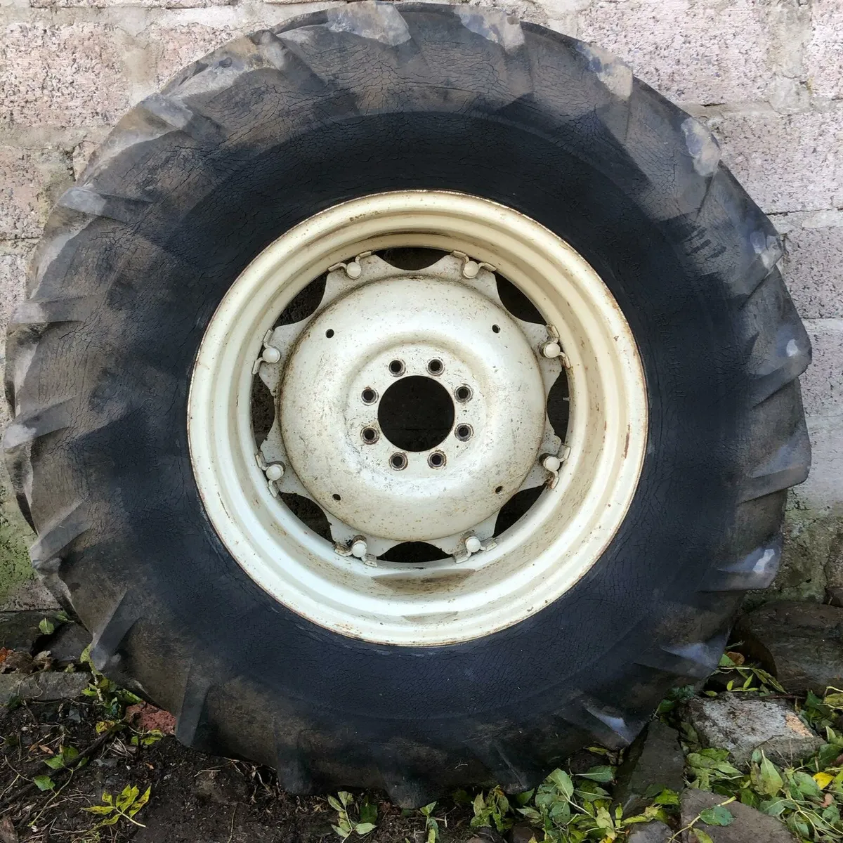 International wheels - Image 1