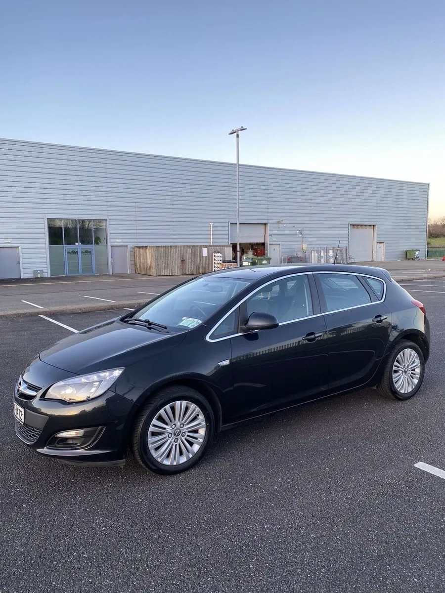 OPEL ASTRA EXCITE 1.6 CDTI 110PS ECO 5DR - Image 1