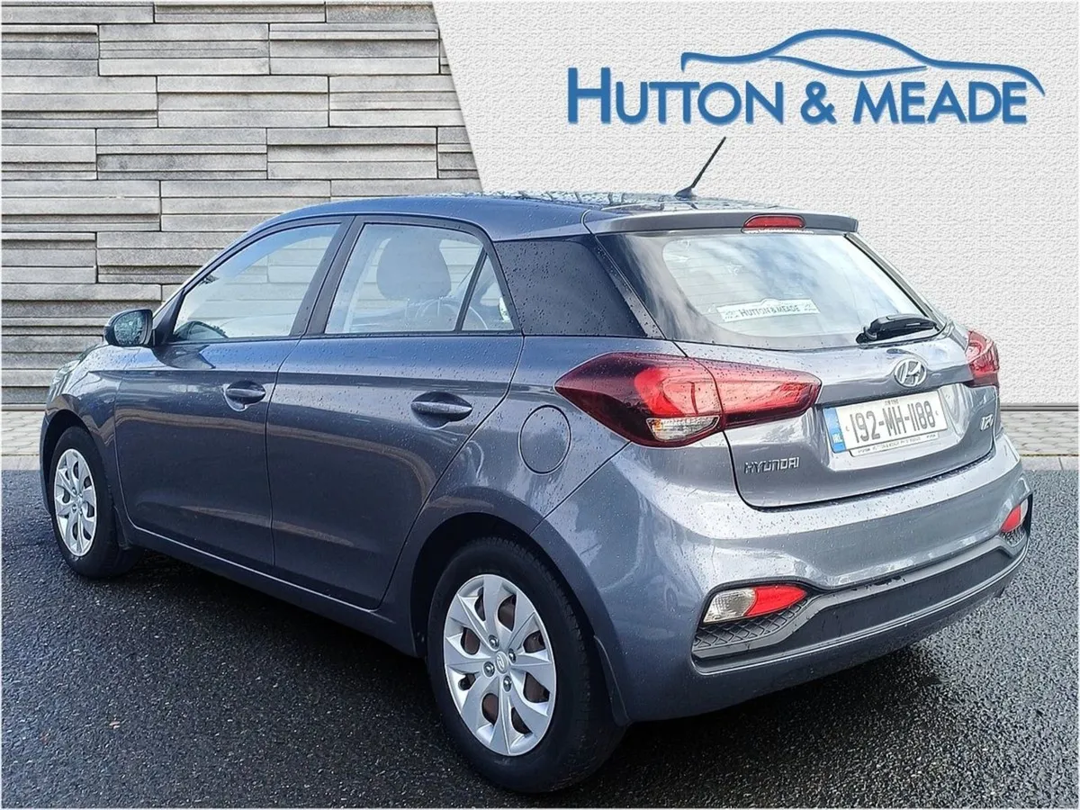 Hyundai i20 Classic 1.2 Petrol 5dr - Image 3