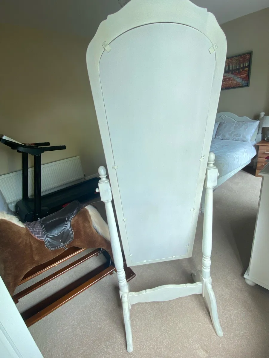 Free standing full length mirror - Image 2