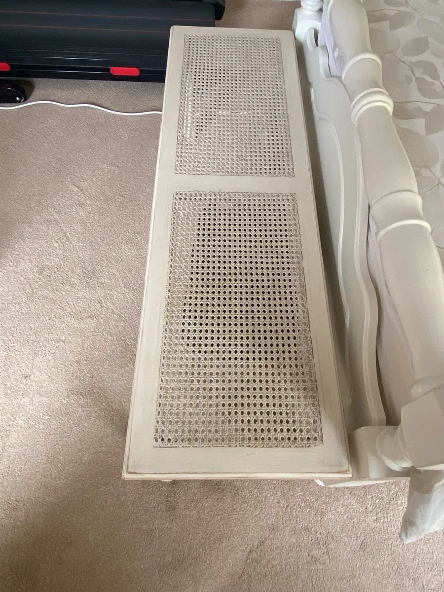 Bench for end of bed - Image 3