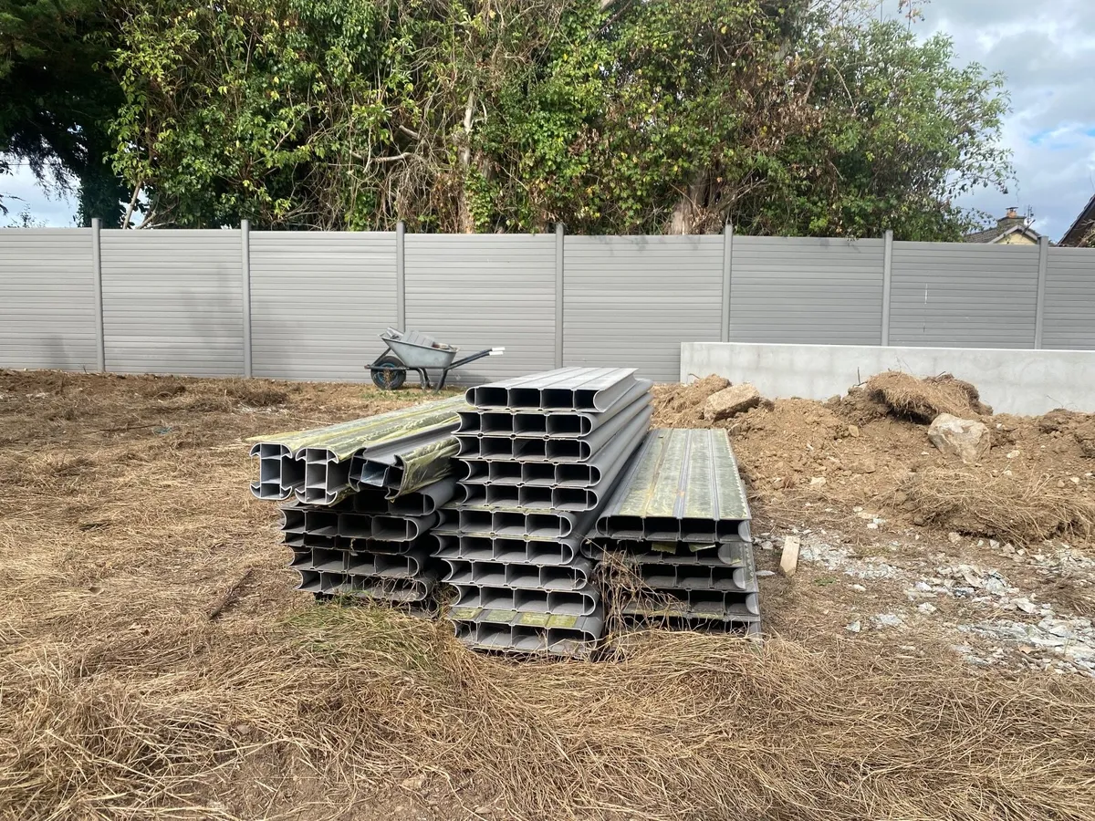 23 , 6 foot pvc panels and 3 , 8 foot h posts - Image 2