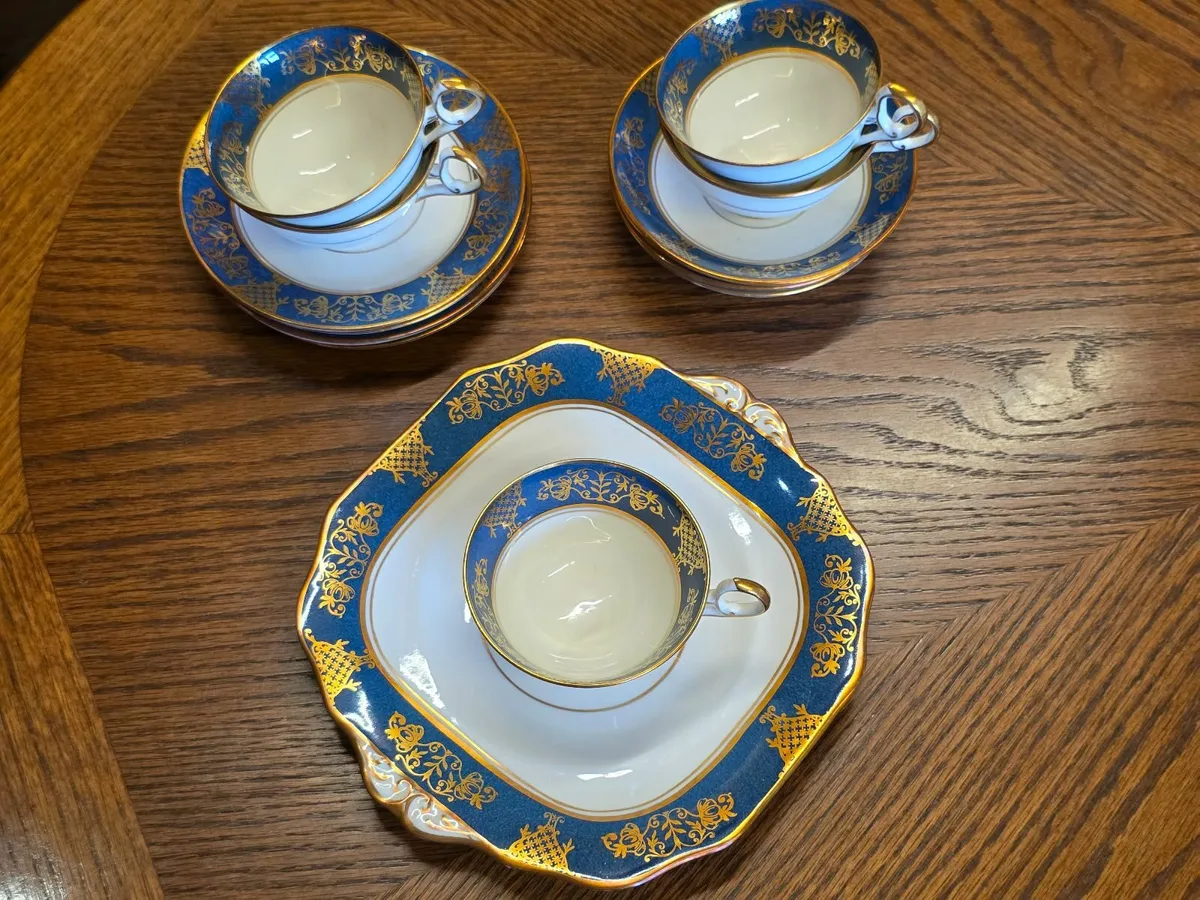 Old Royal China - Image 3
