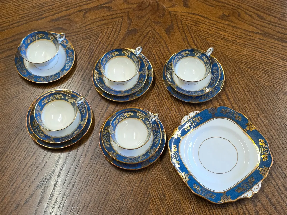 Old Royal China - Image 4