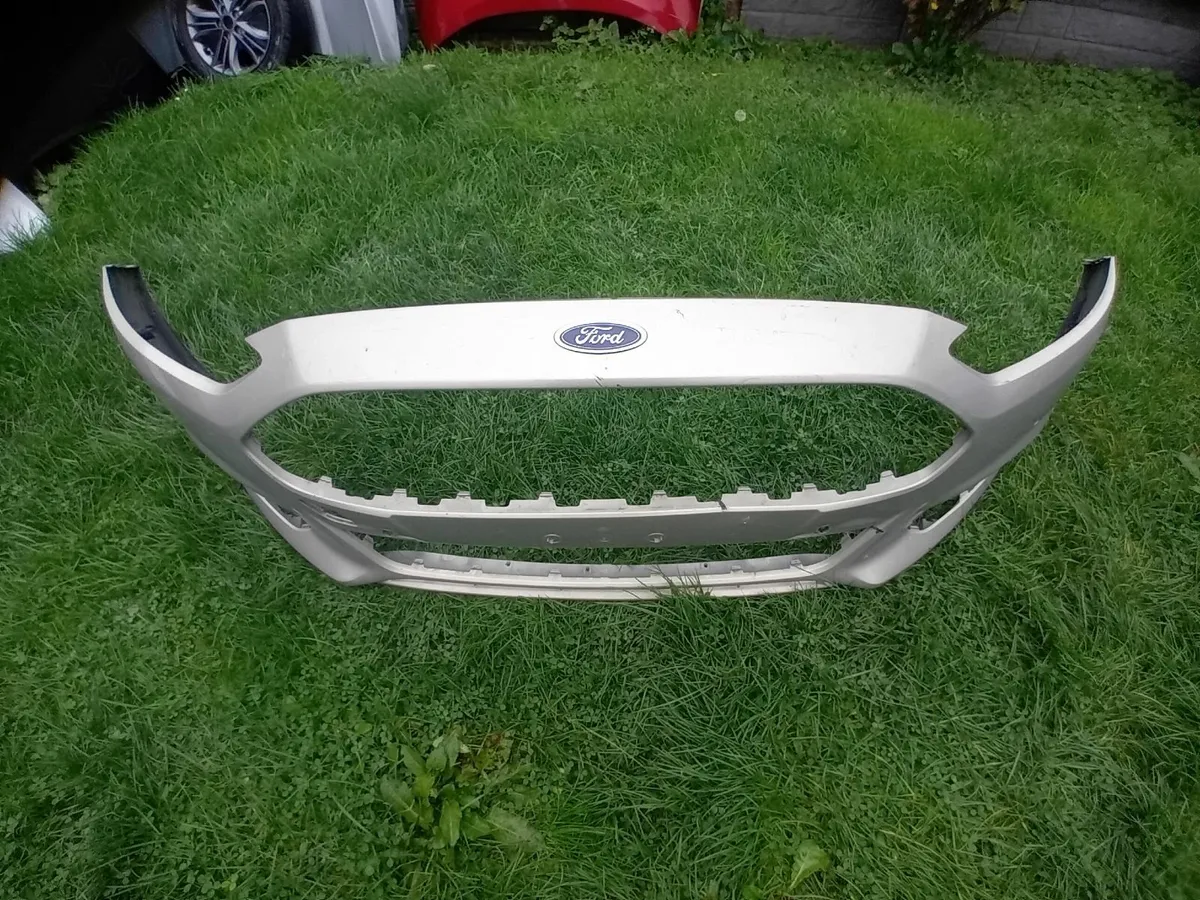 FORD MONDEO  2015 - 2019some FRONT PARTS - Image 2
