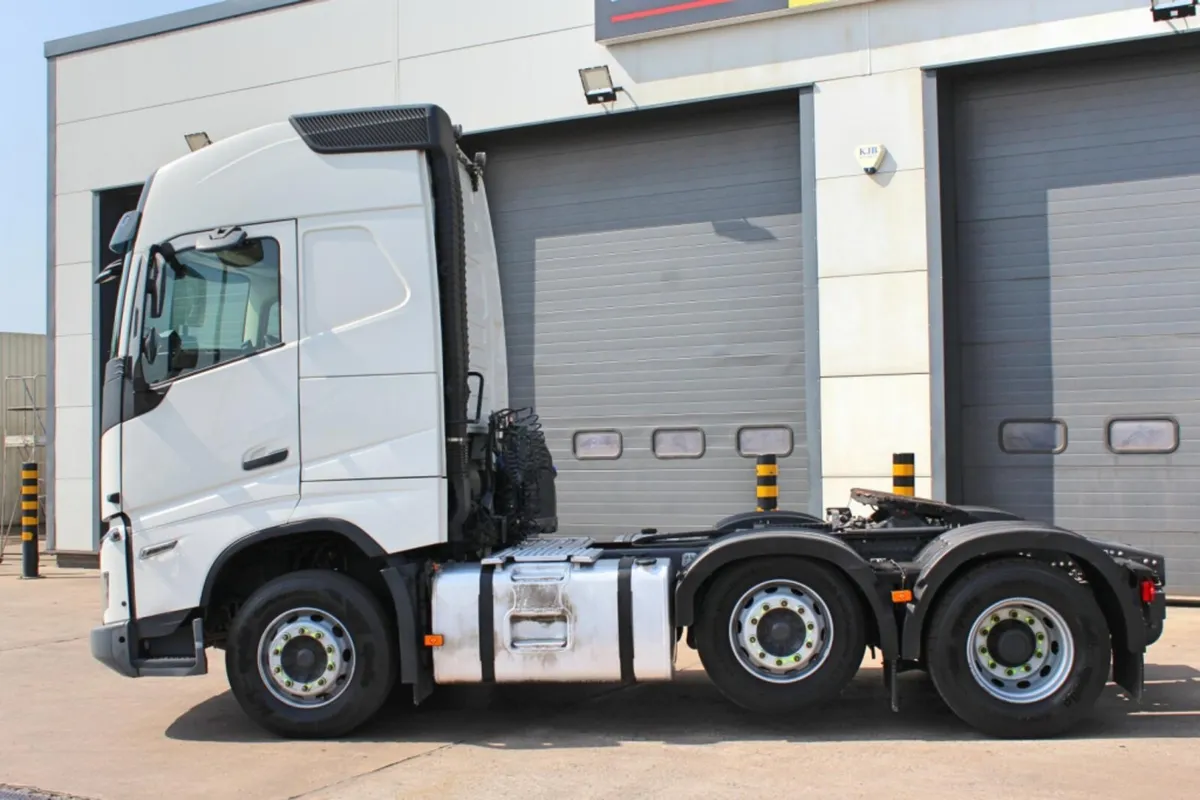 2023 VOLVO FH 460 6X2 MID-LIFT ( CHOICE ) - Image 4