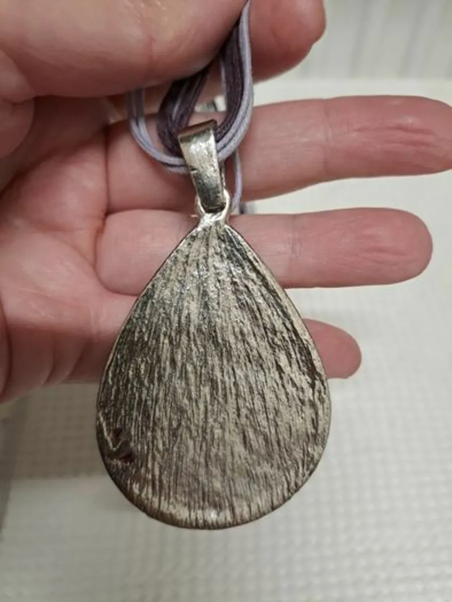 Purple textured Necklace - Image 2