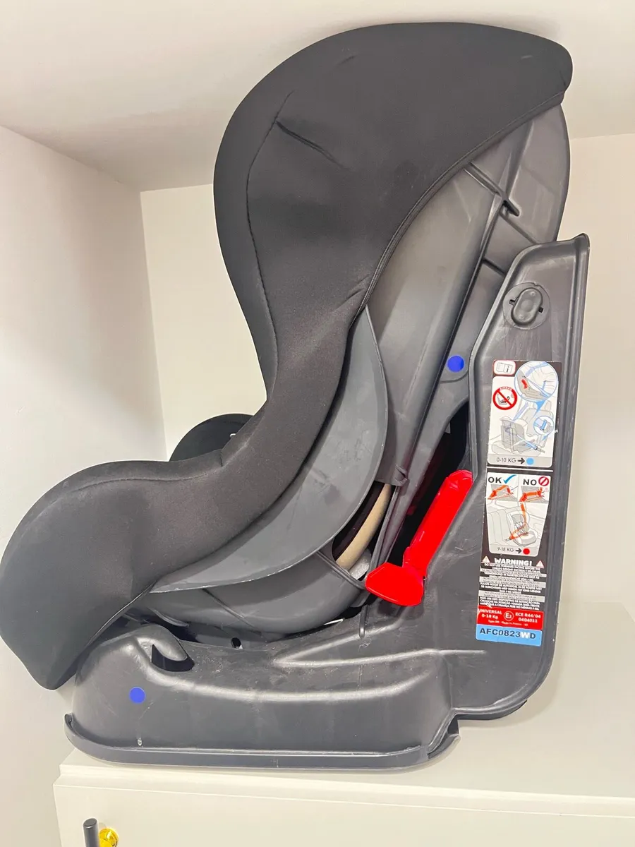 Kids car seat - Image 1