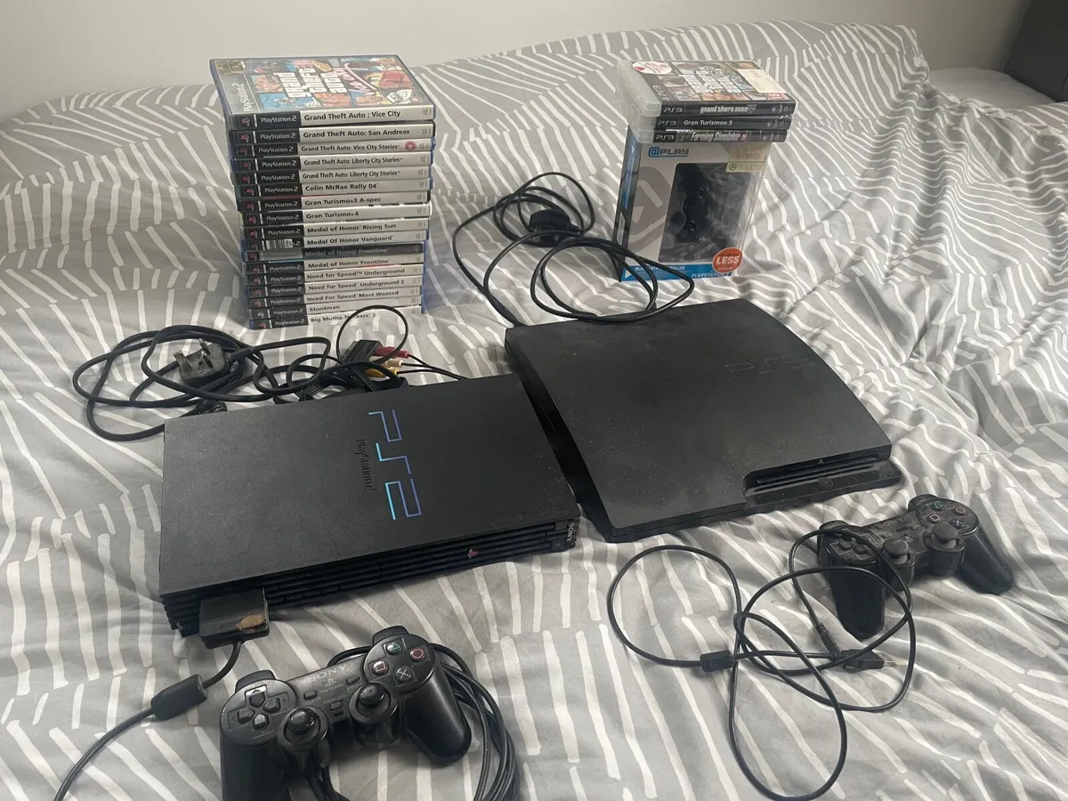 PS2 and PS3 with games - Image 4