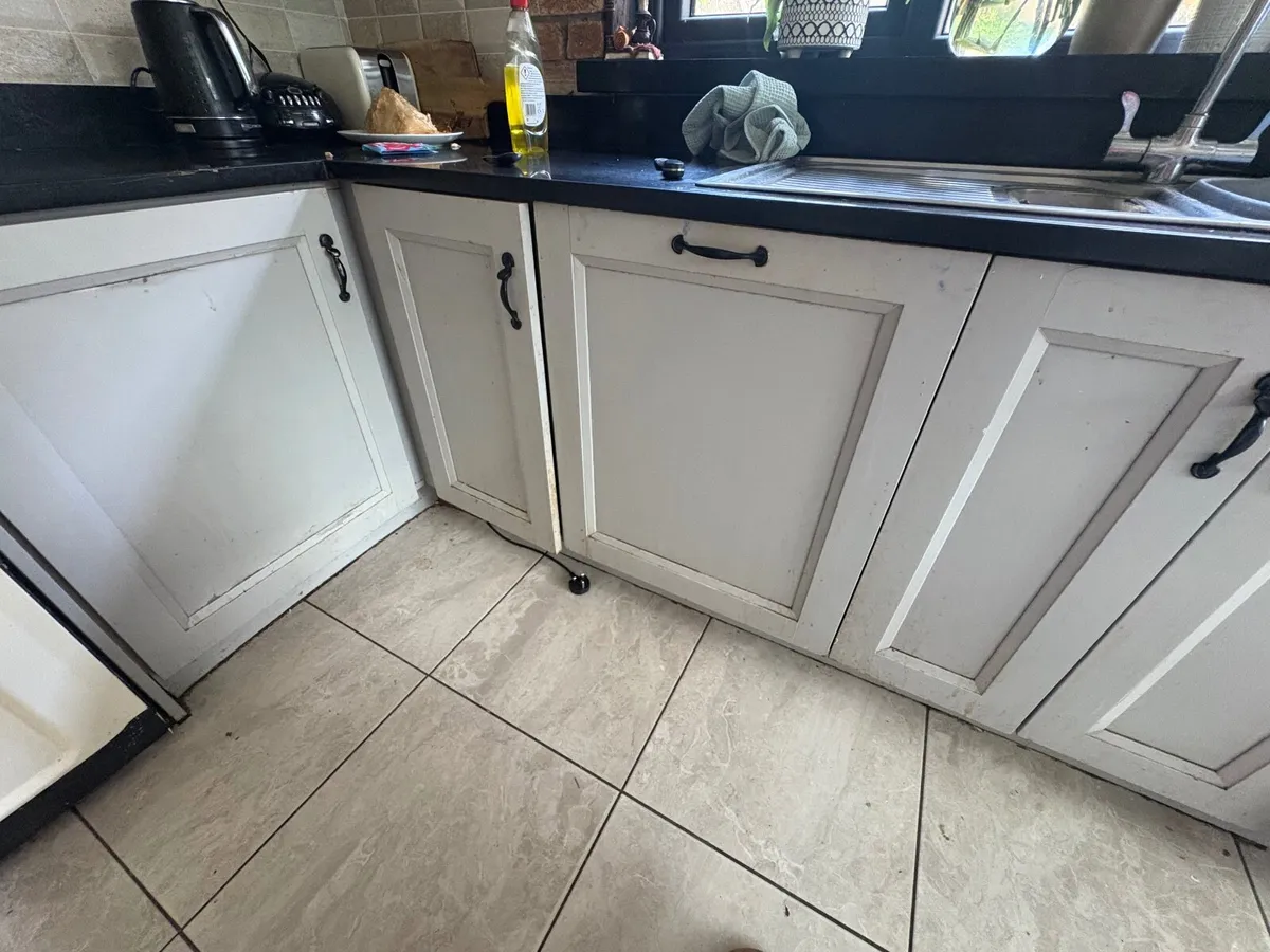 Kitchen - Image 3