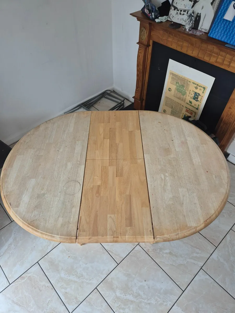 Kitchen table - Image 3
