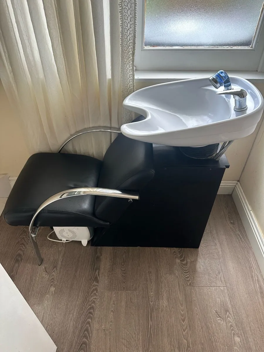 Hairdresser sink - Image 1