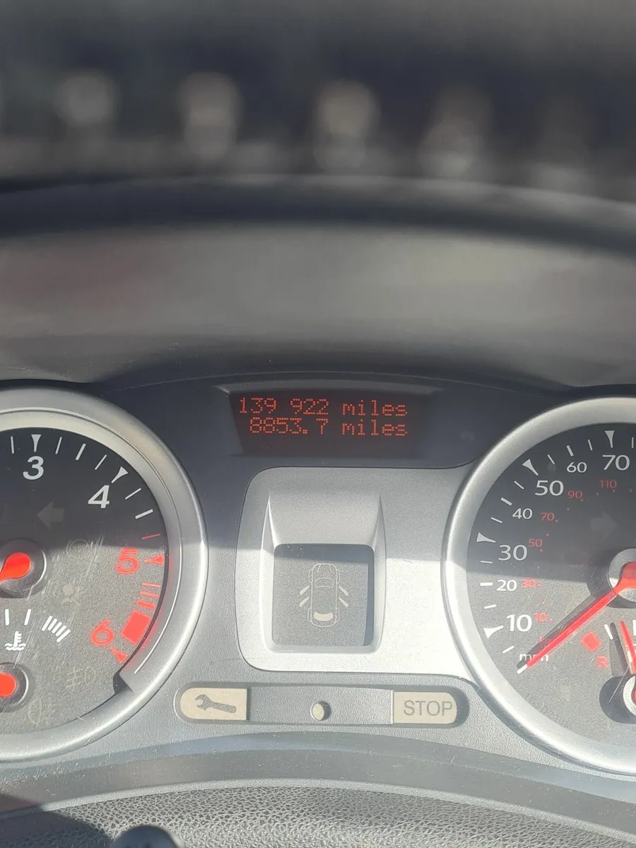 Renault Clio 1.5 DCI DYNAMIQUE 2009 - Image 2