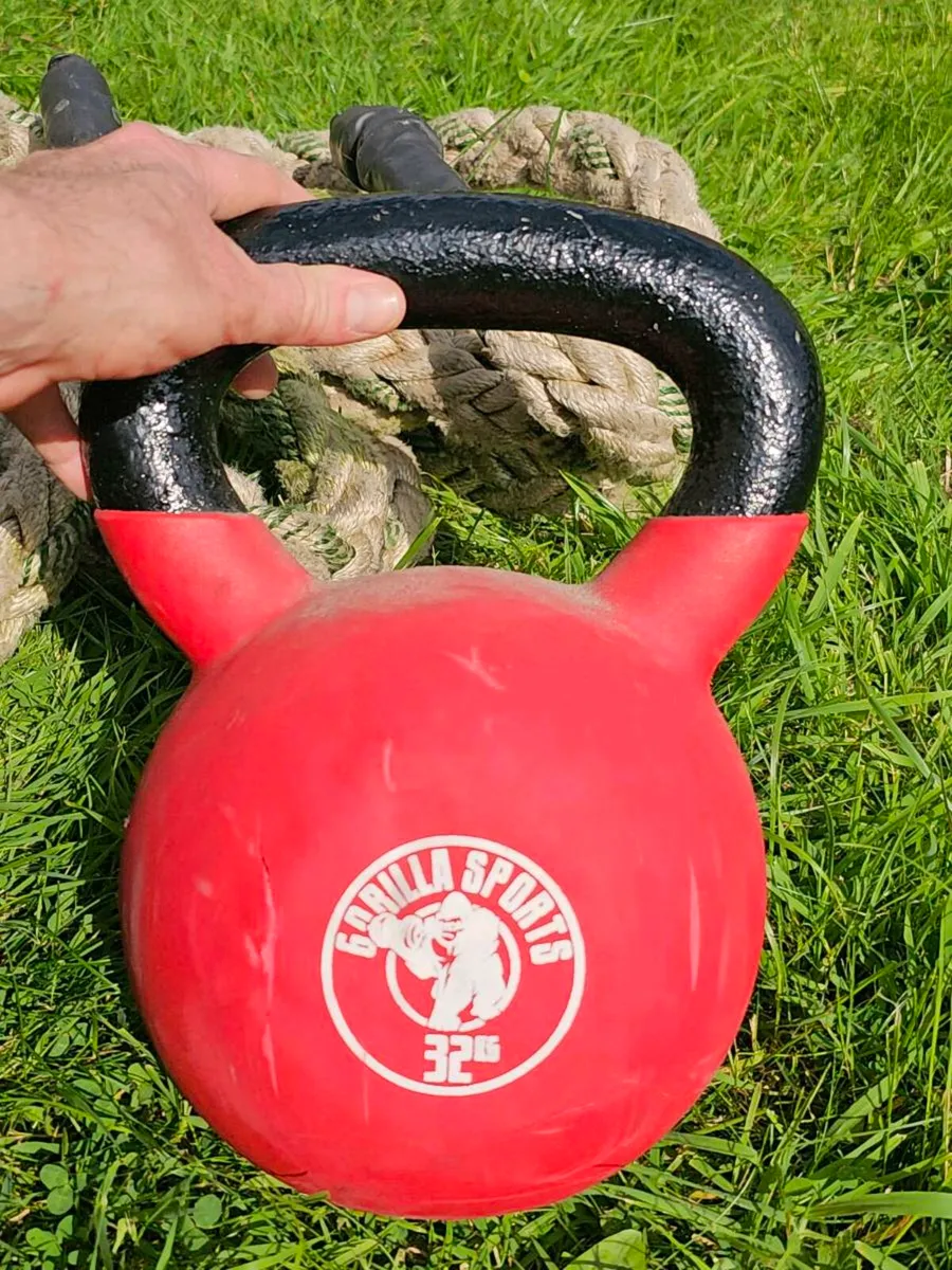 Kettlebells and battle rope - Image 2